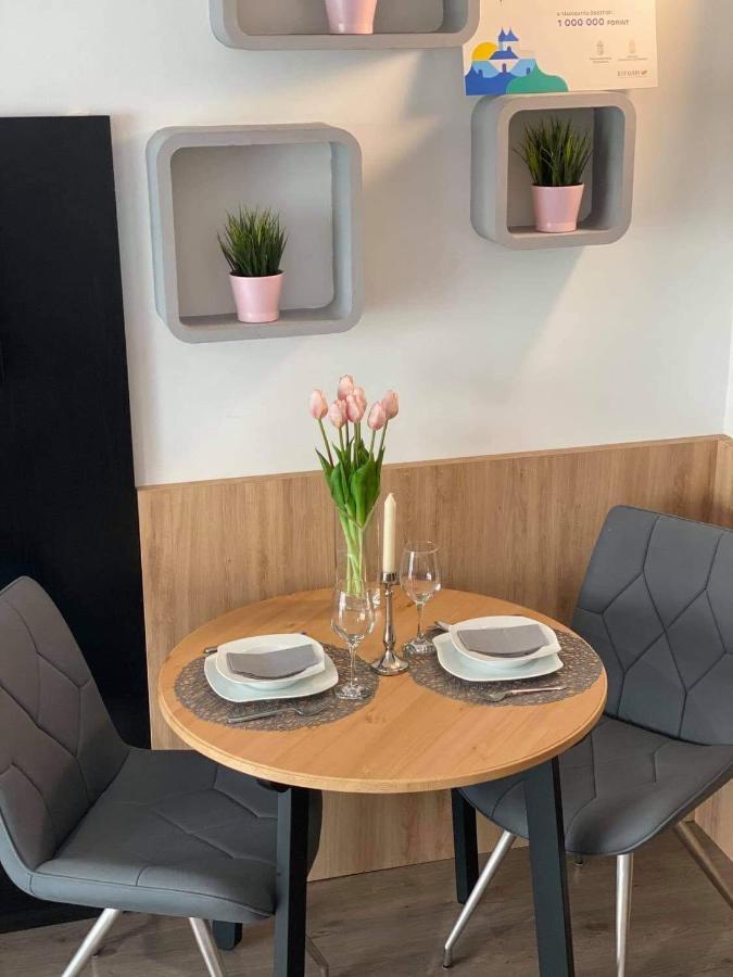 Lake And Spa Apartman Velence Eksteriør billede