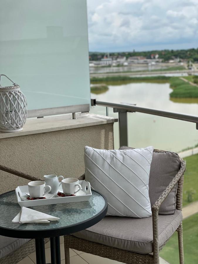 Lake And Spa Apartman Velence Eksteriør billede