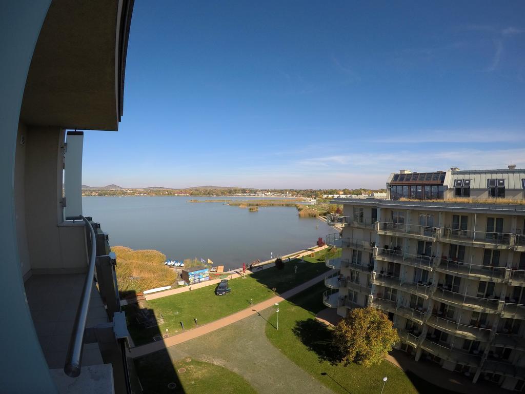 Lake And Spa Apartman Velence Eksteriør billede